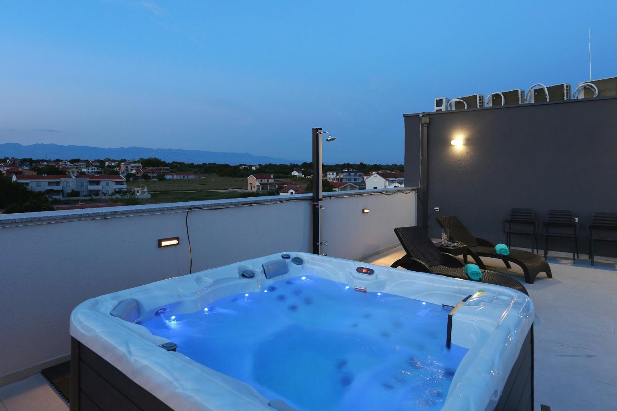 Bonaca With Jacuzzi Privlaka (Zadar)